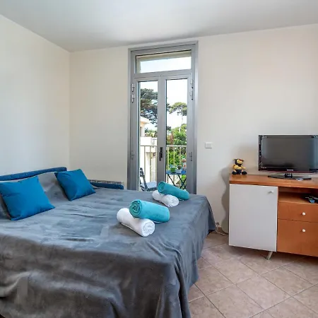 Apartamento La Bouee-1 By Interhome Antibes